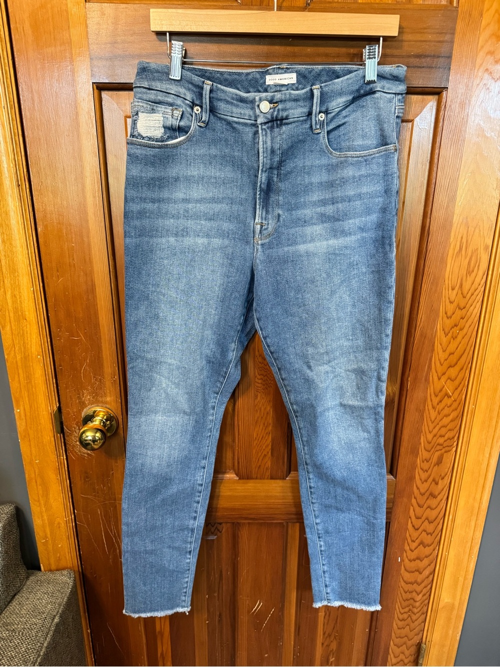 Good American Raw Hem Skinny Jeans